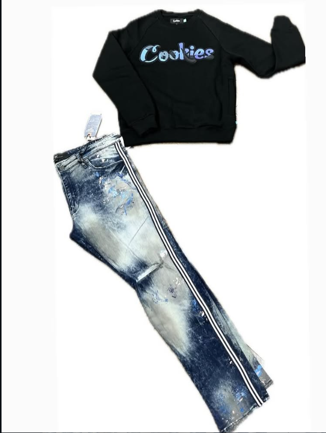 Cookies Crewneck + Flare Jeans Fit