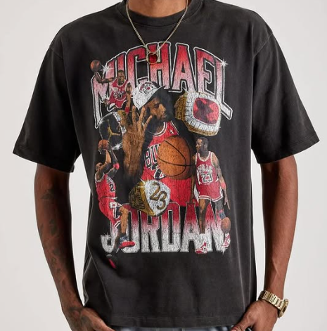 Michael Jordan #23 Vintage Bootleg Tee - Black