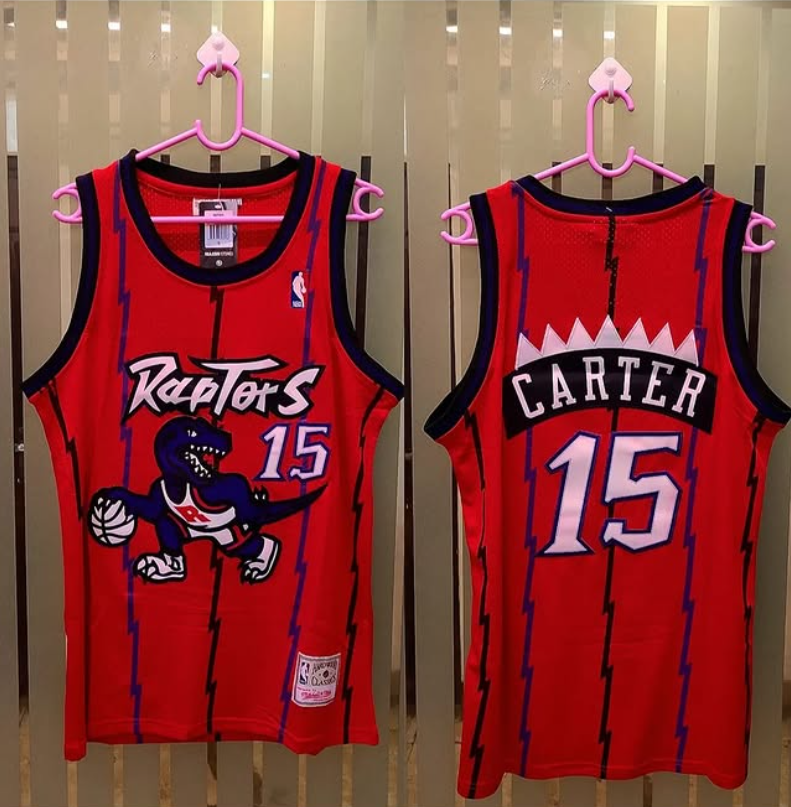 Mitchell & Ness Vince Carter #15 Toronto Raptors Swingman Jersey - Red